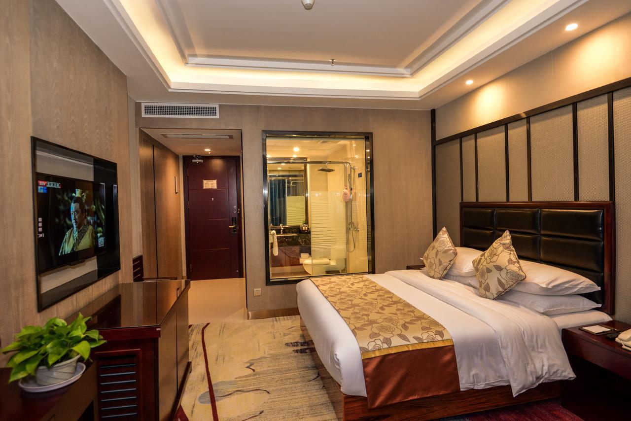 Days Hotel & Suites Shishi Куанжоу Екстериор снимка