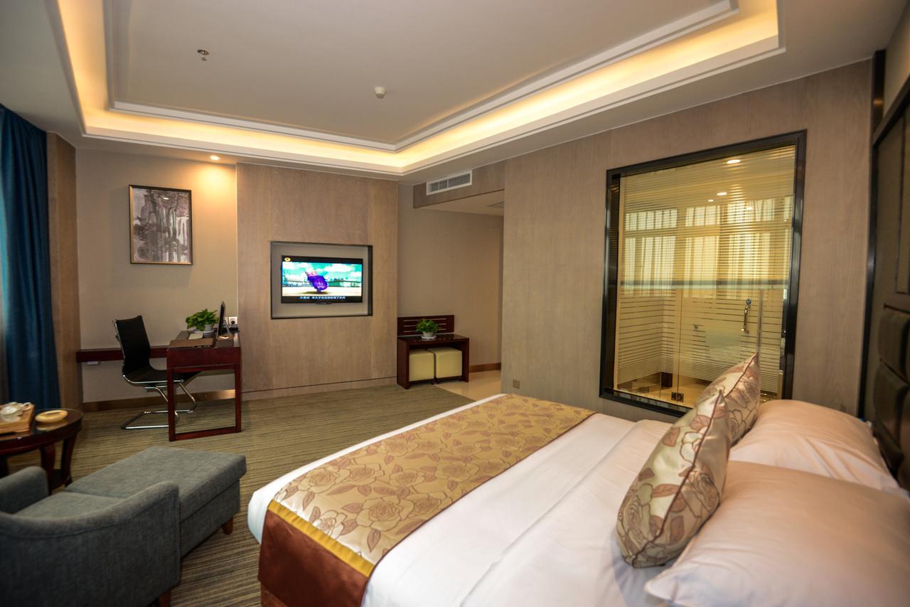 Days Hotel & Suites Shishi Куанжоу Екстериор снимка